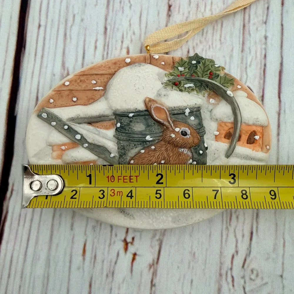 Vintage 1996 Marjolein Bastin Hallmark Rabbit Winter‎ Snow Resin Ornament Oval